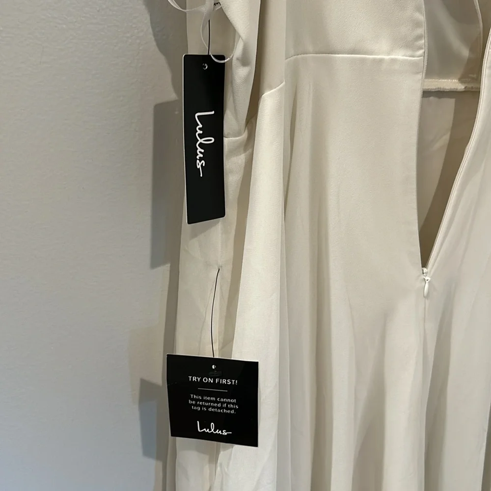 NWT Lulus soft white gown xl - Picture 7 of 15